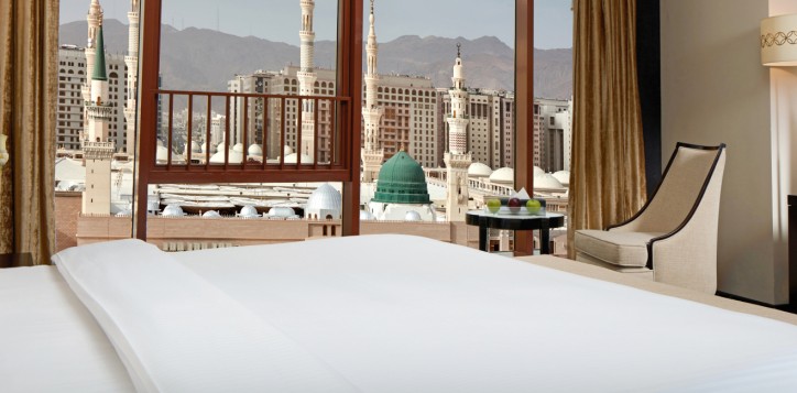 deluxe_room_haram_view_king_2-2