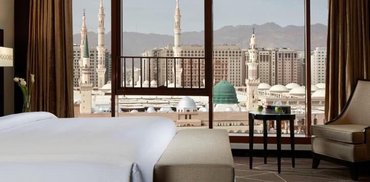 deluxe_room_haram_view_king_3-2